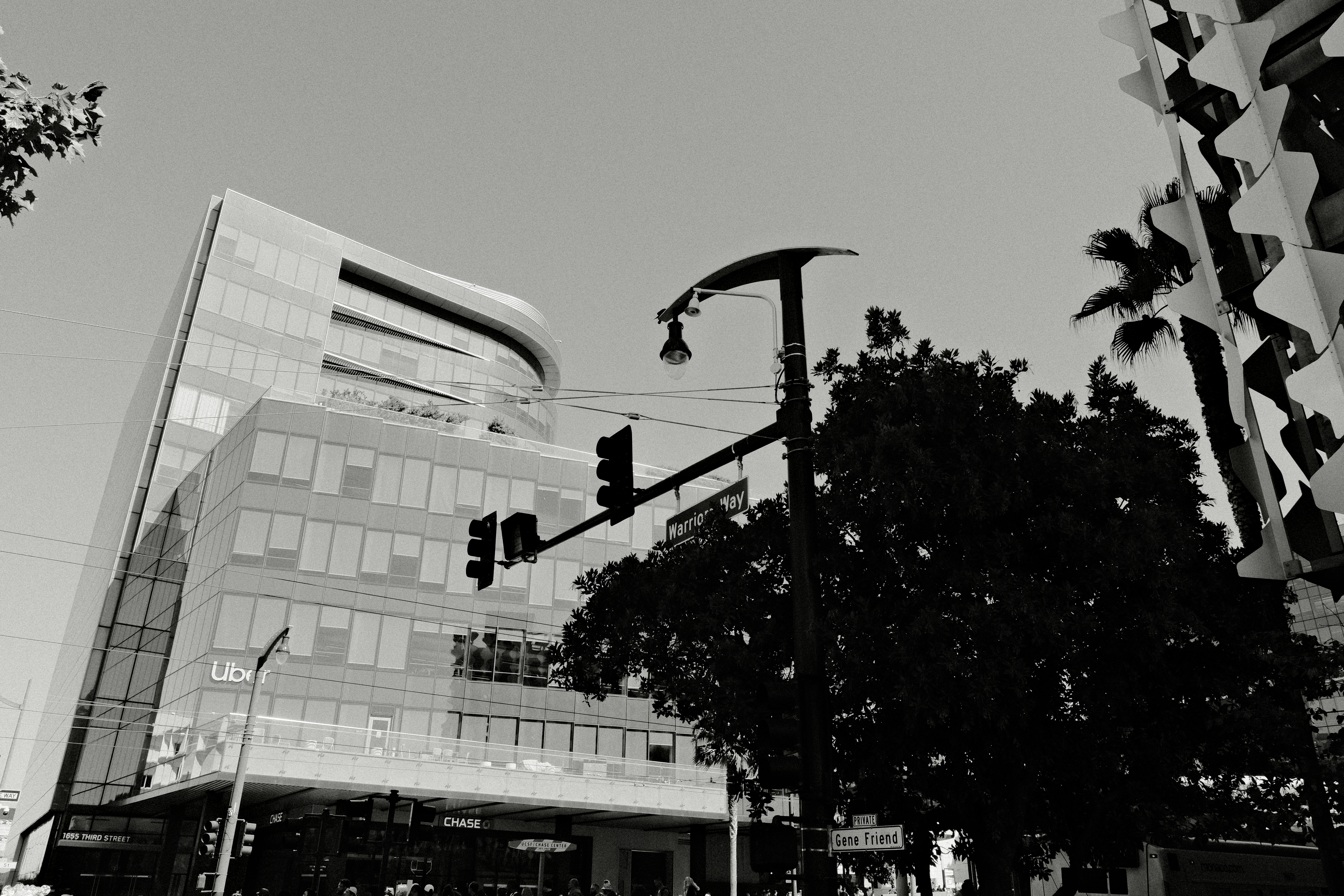 Black and white city photograph by Grant Chiu